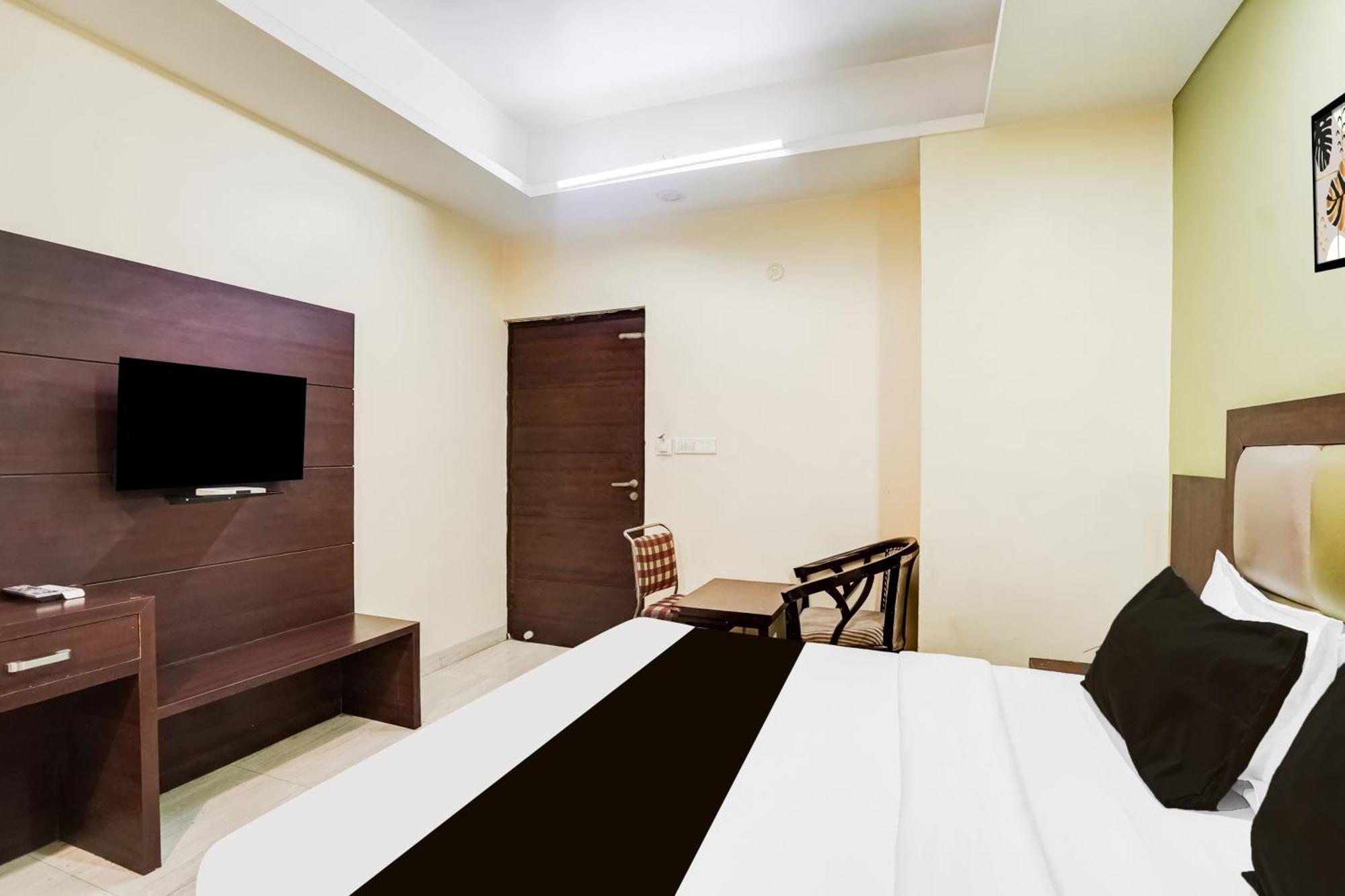 Super Townhouse Sikar Road Jaipur Formerly Hotel Aroma Inn Εξωτερικό φωτογραφία