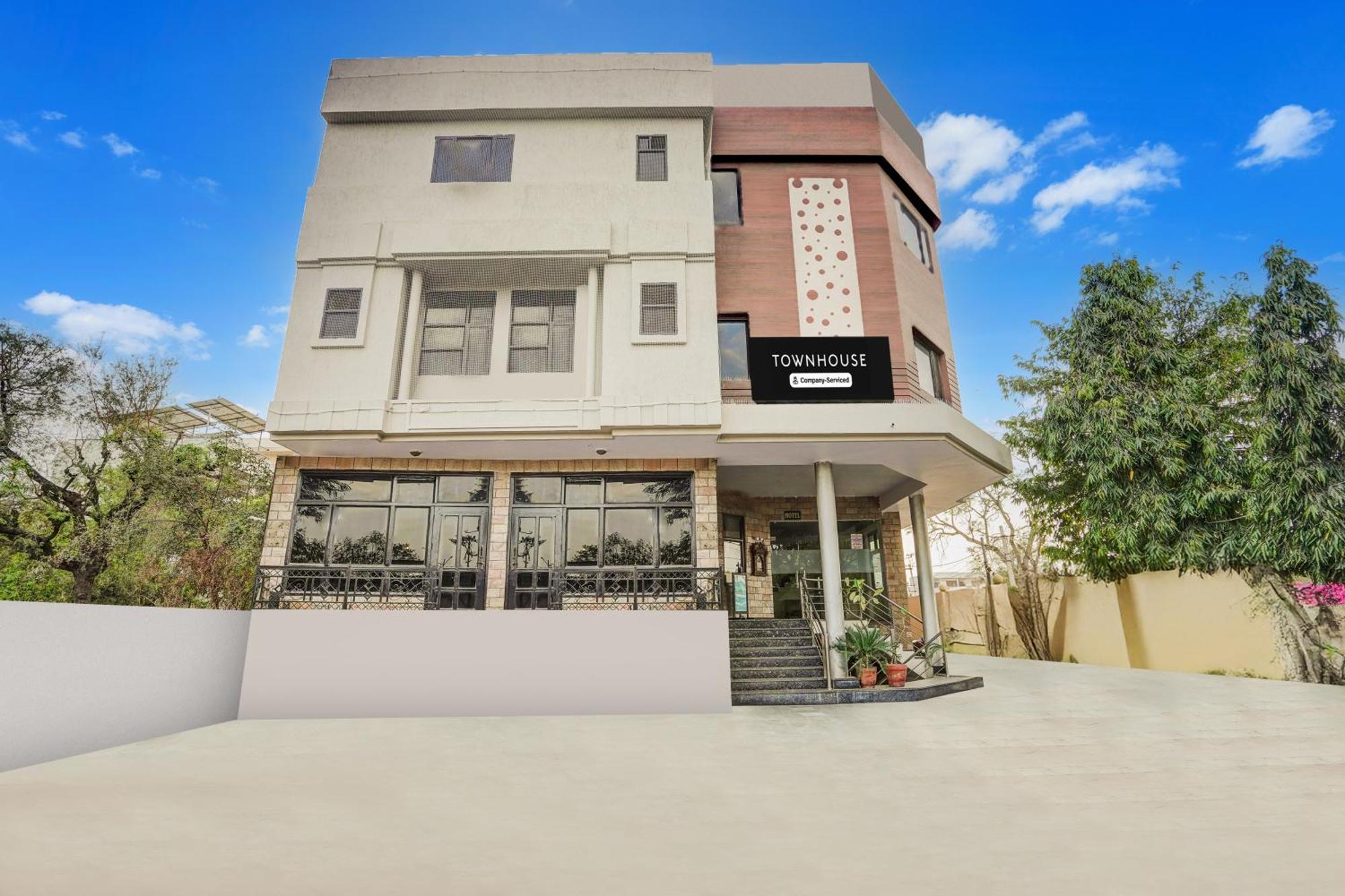 Super Townhouse Sikar Road Jaipur Formerly Hotel Aroma Inn Εξωτερικό φωτογραφία