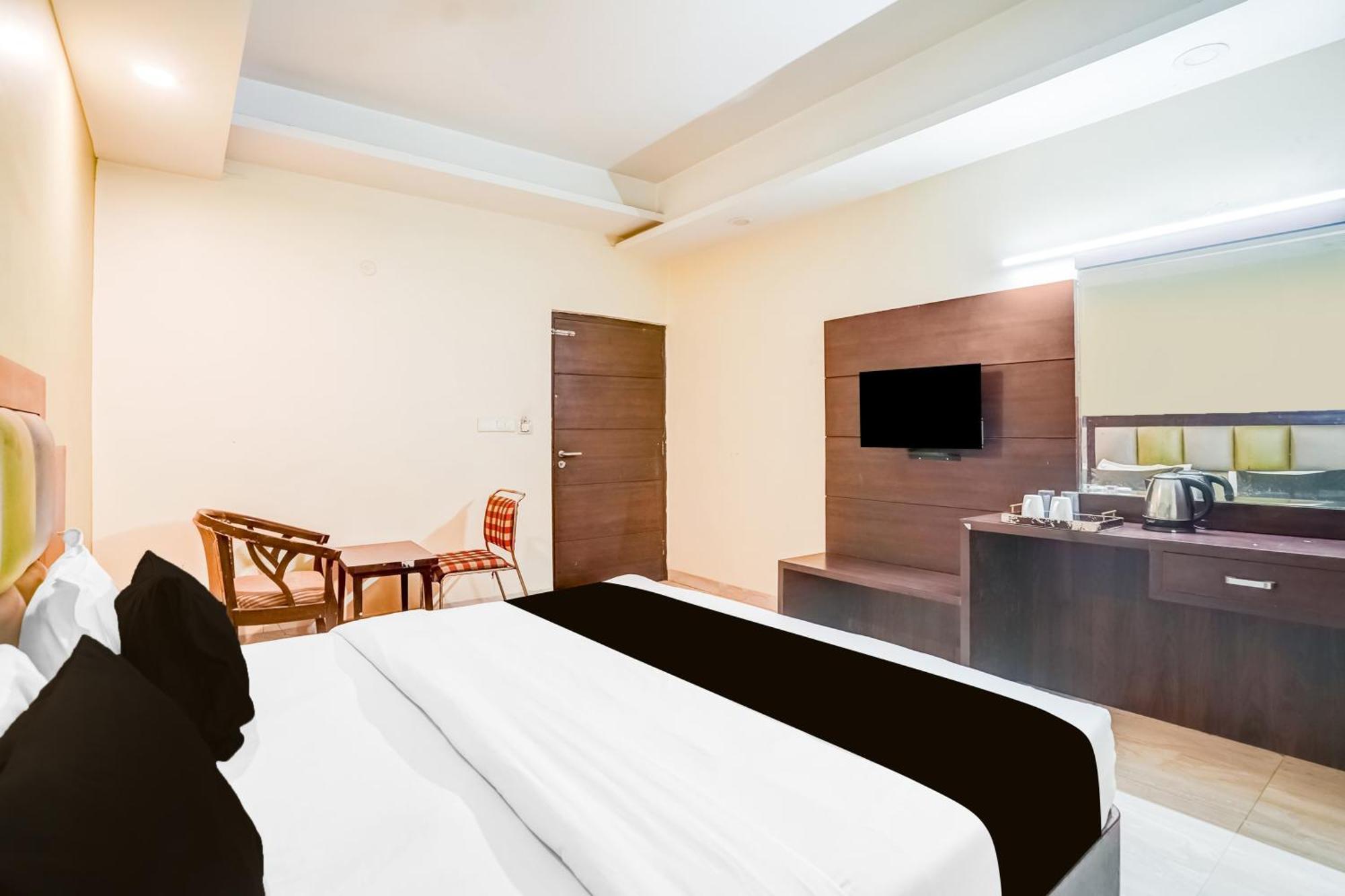 Super Townhouse Sikar Road Jaipur Formerly Hotel Aroma Inn Εξωτερικό φωτογραφία